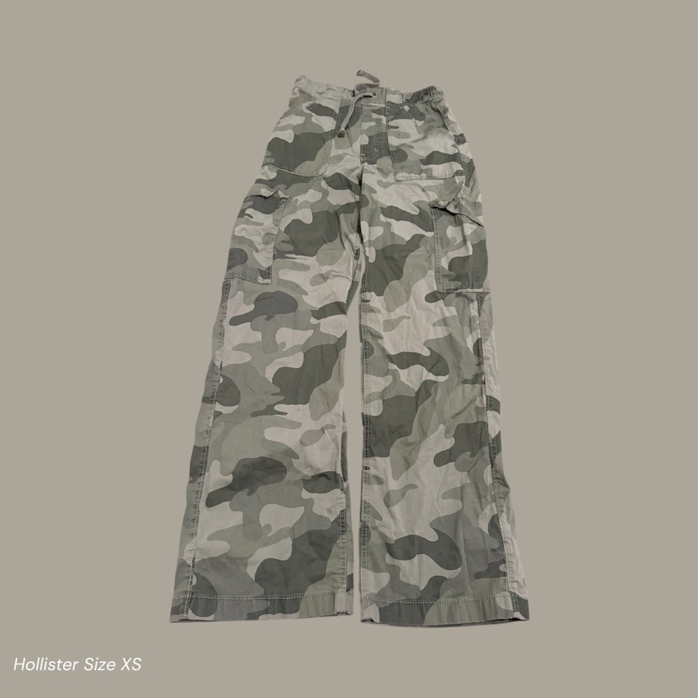 Hollister Camouflage Cargo Pants